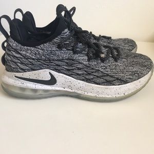 Nike Lebron 15 Low “Oreo”